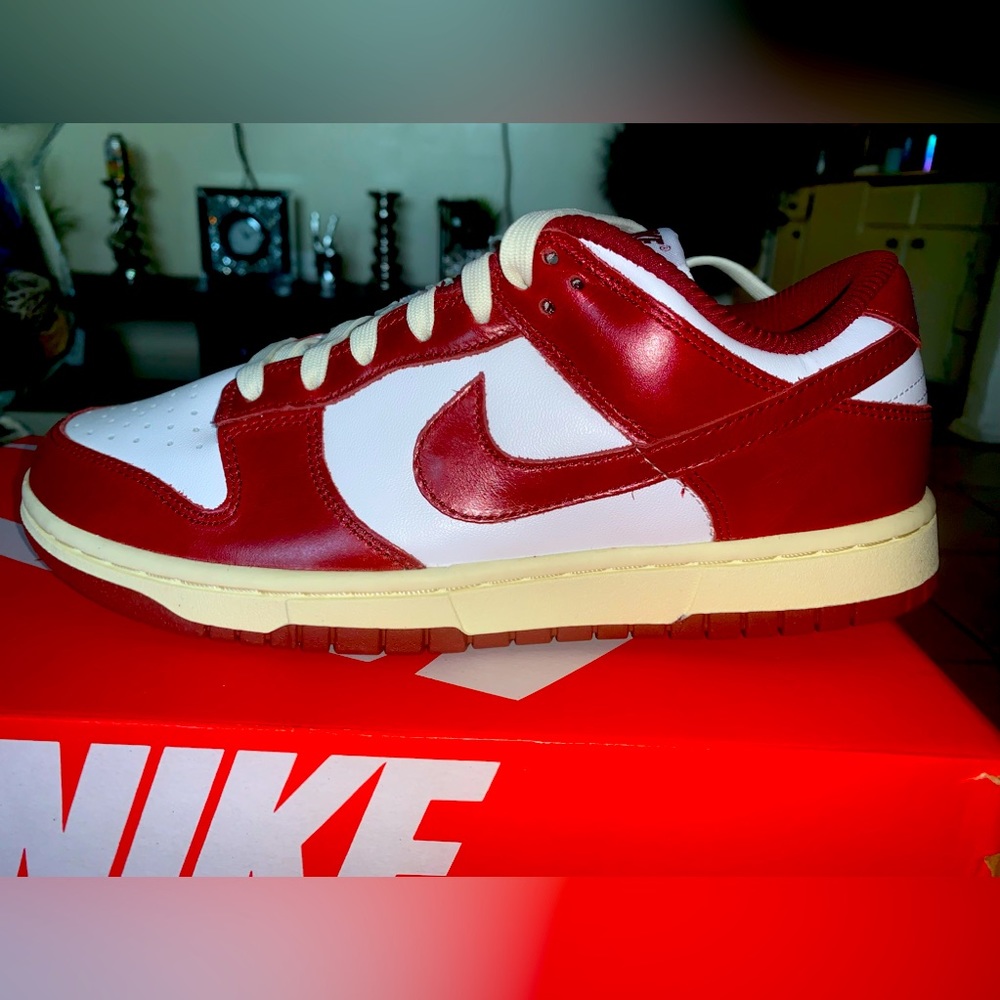 Nike dunk low woman’s 8.5